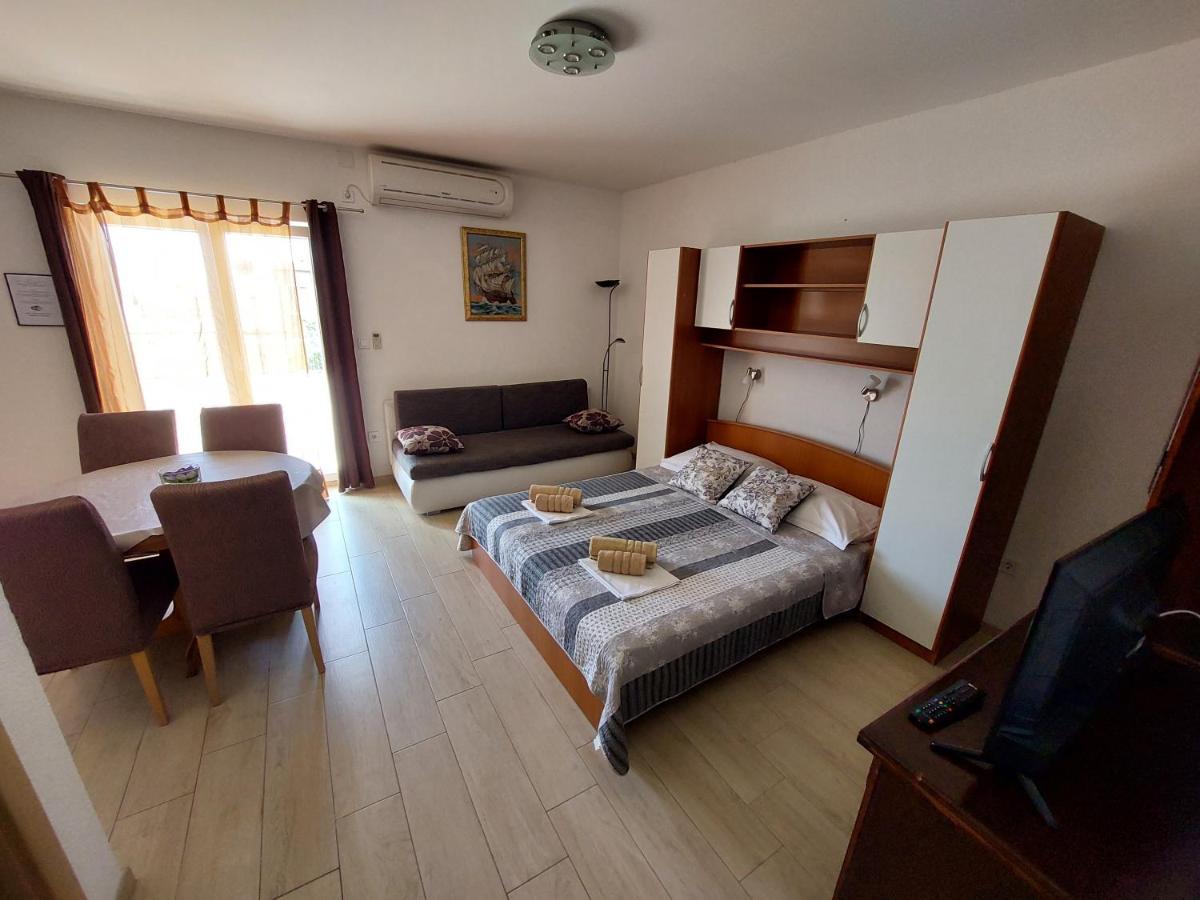 Apartments Matic Baška Voda Eksteriør billede