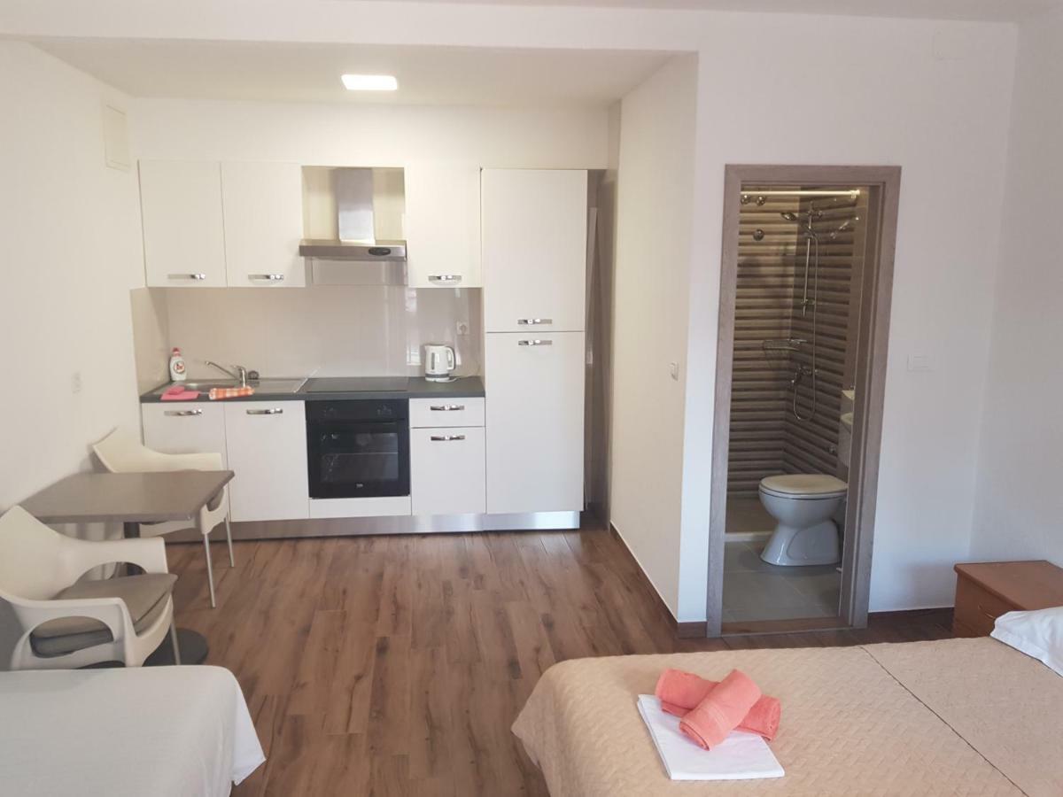 Apartments Matic Baška Voda Eksteriør billede